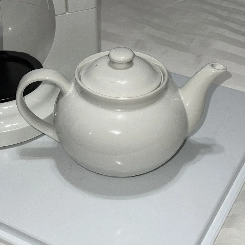 Vintage 90s Mrs. Tea 6 Cup Hot Tea Maker by Mr. Coffee Ceramic Pot White Tested
